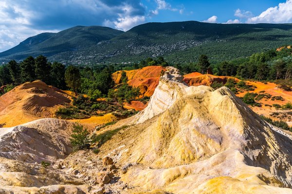 Que découvrir à l'Avignon Sentier des Ocres ?