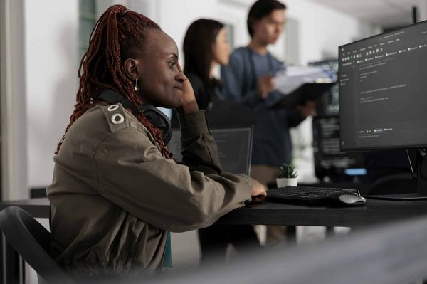 Tout savoir sur l'entreprise de développement web et mobile AquilApp, et des services qu'elle propose